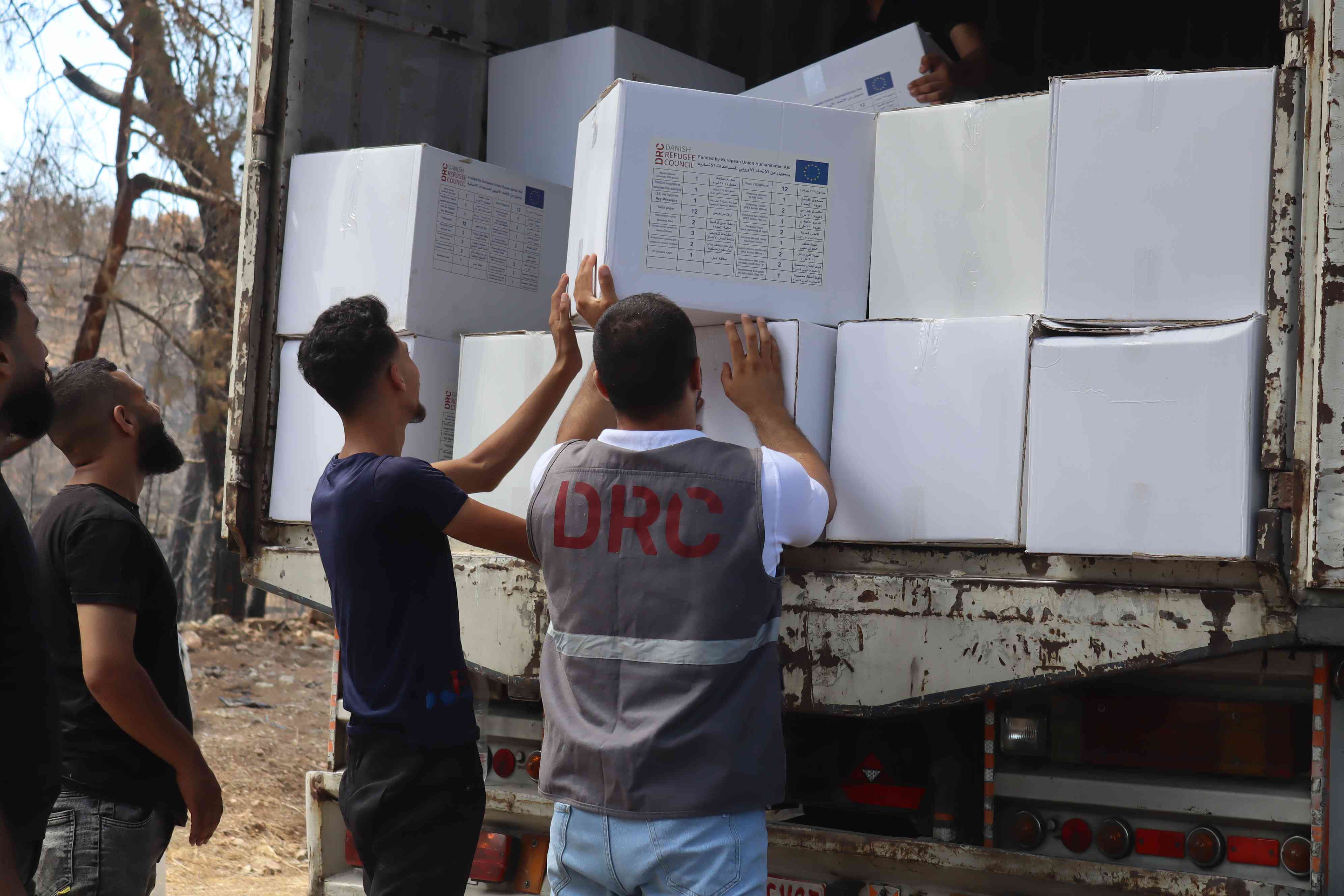Distribution of hygiene kits to affected communities in Qastal Maaf