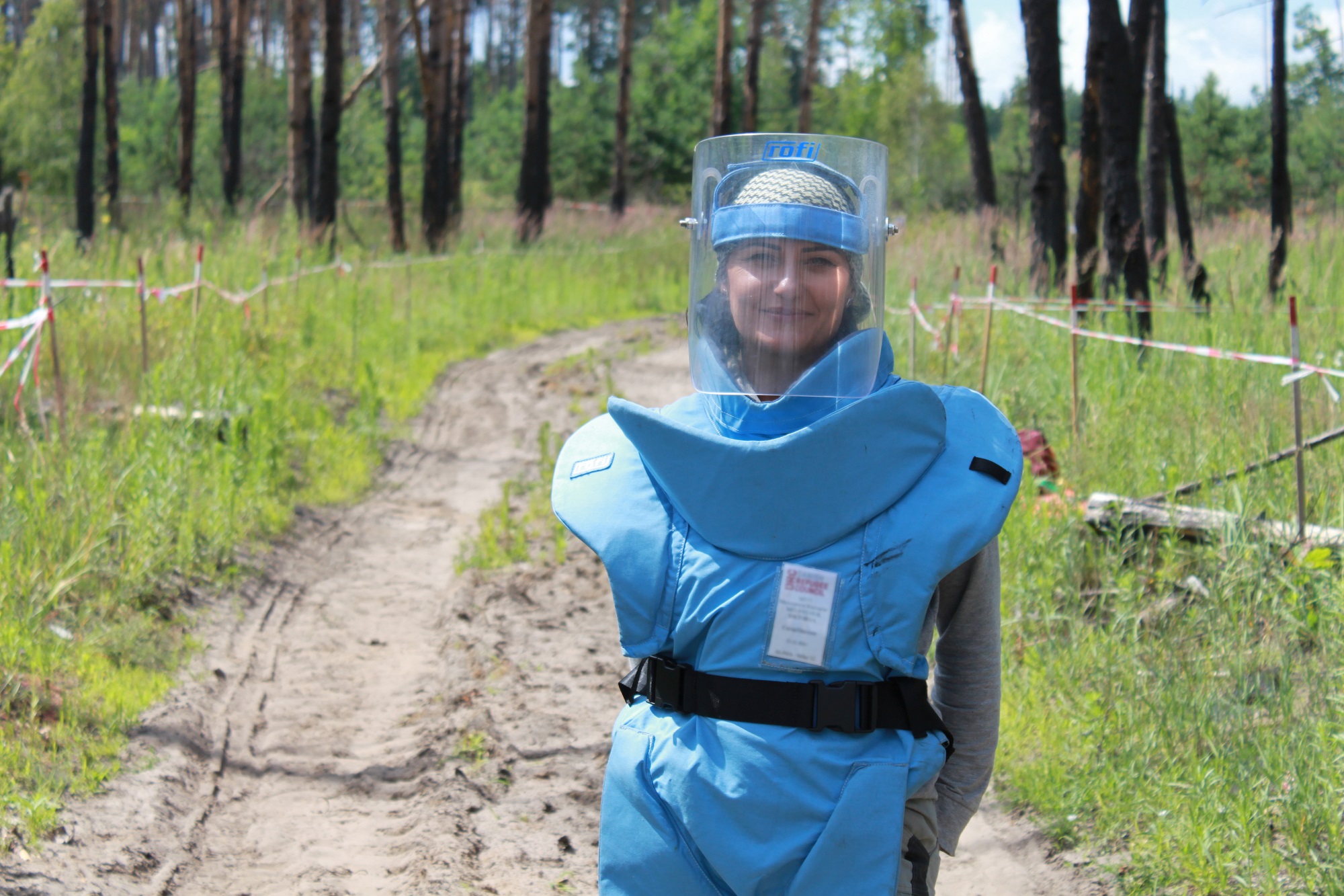 Deminer Viktoria at the demining site in Rozvazhiv village in Kyiv Oblast. ©DRC Ukraine, Kyiv Oblast, 2023, Volodymyr Malynka.