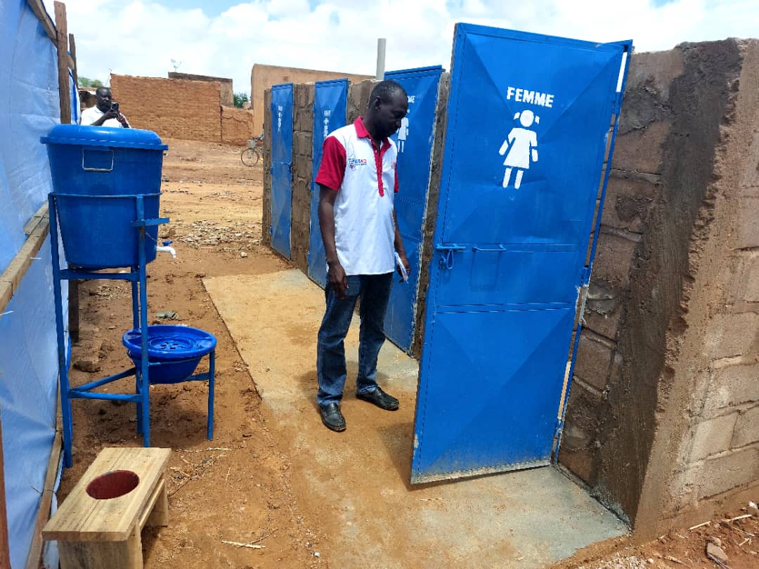 Raising awareness of hygiene and sanitation: massive actions to prevent disease