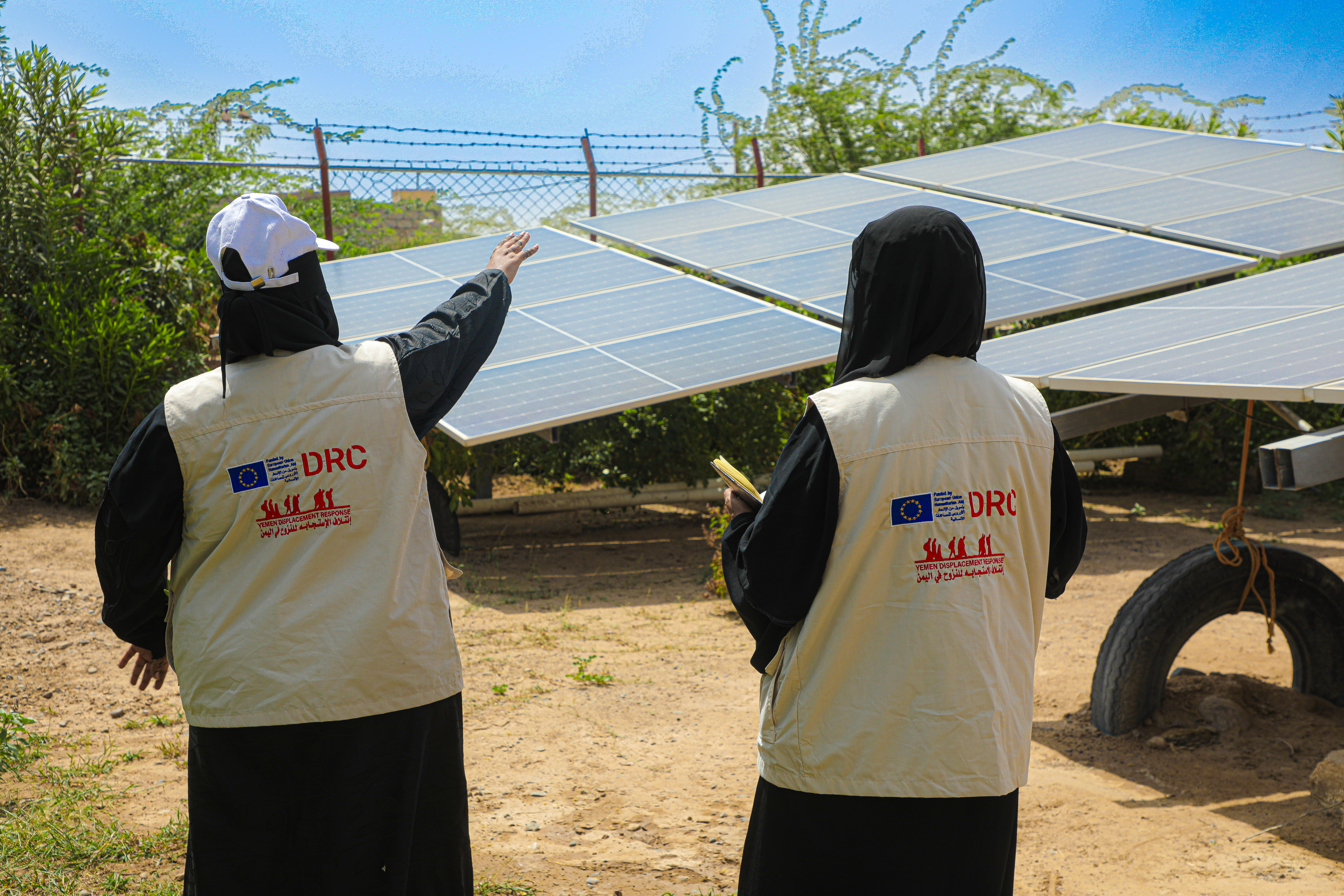 A vital water project in Bayt Maghari, Hodeidah governorate, funded by the European Union, is providing a sustainable solution to water scarcity in the region. The project serves 639 households from both internally displaced persons (IDPs) and host communities. As part of ongoing efforts to ensure its continued success, Zainab and Amal visited the site to assess its current condition and identify any maintenance needs.Mohammed Ahmed